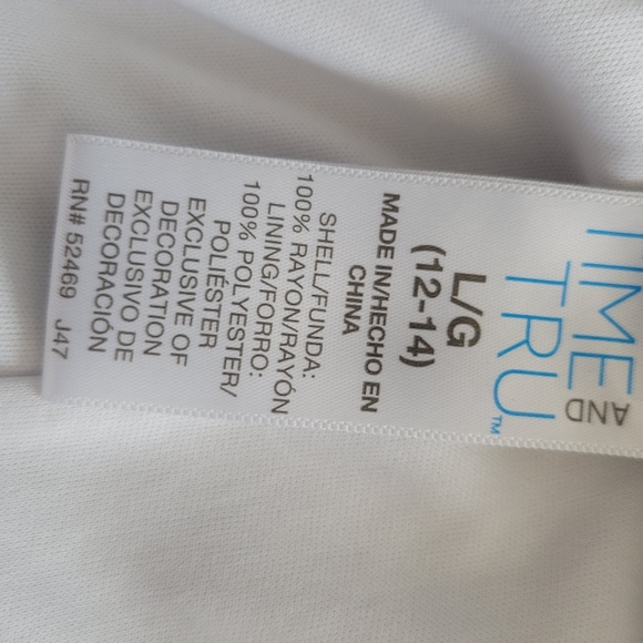 Time and Tru hi low skirt - Picture 7 of 8